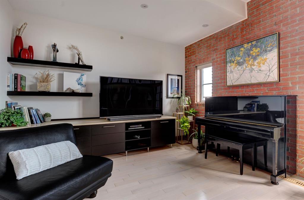 Picture for 416 Aspen Meadows Hill SW