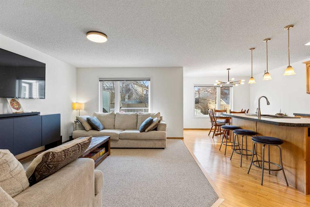 Picture for 921 Cranston Drive SE