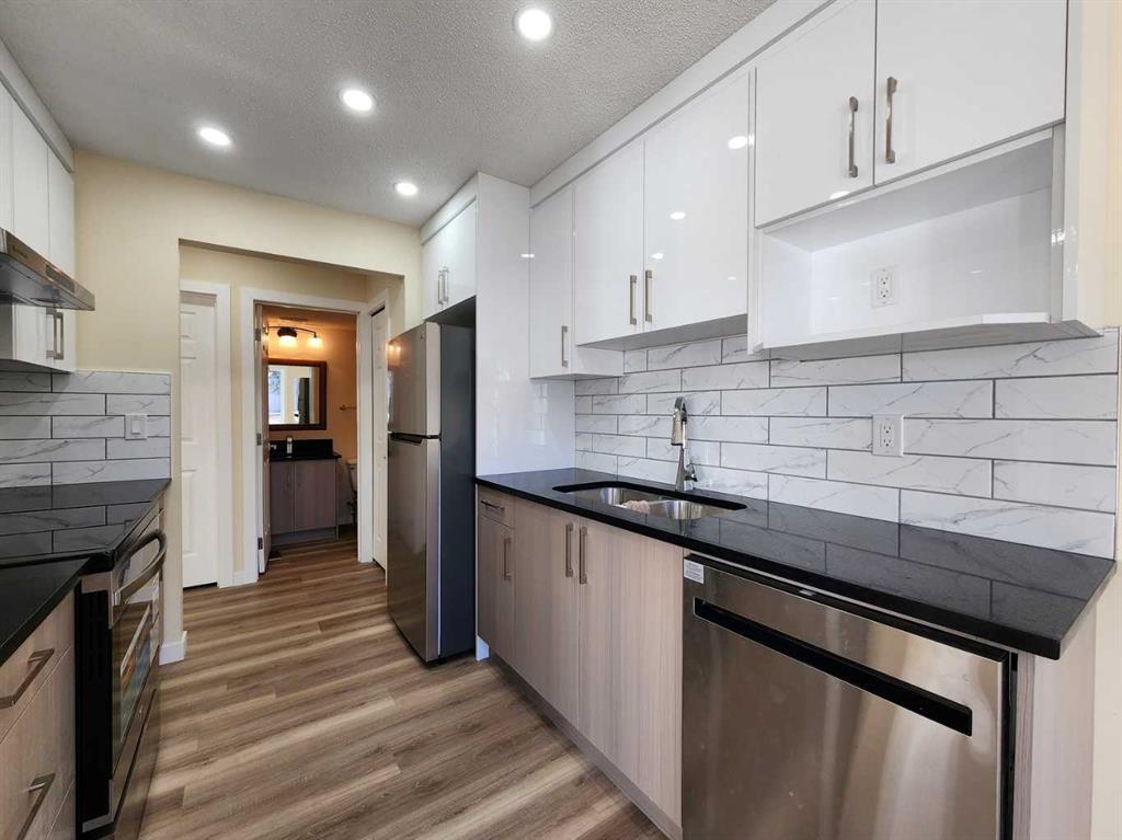 Picture for 4, 6424 4 Street NE