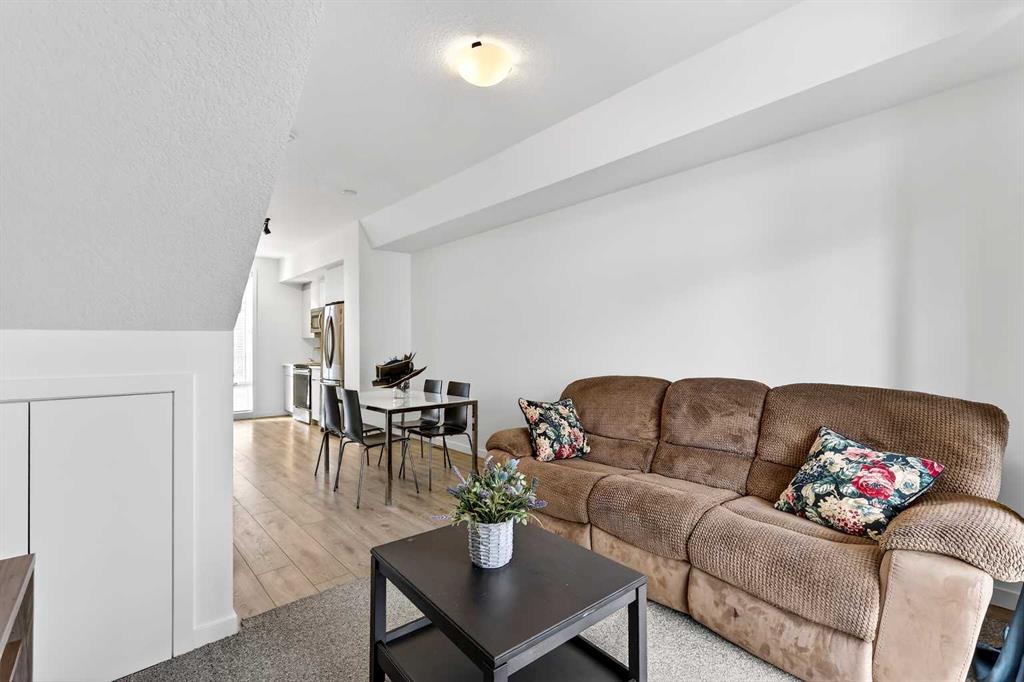 Picture for 2422 210 Avenue SE