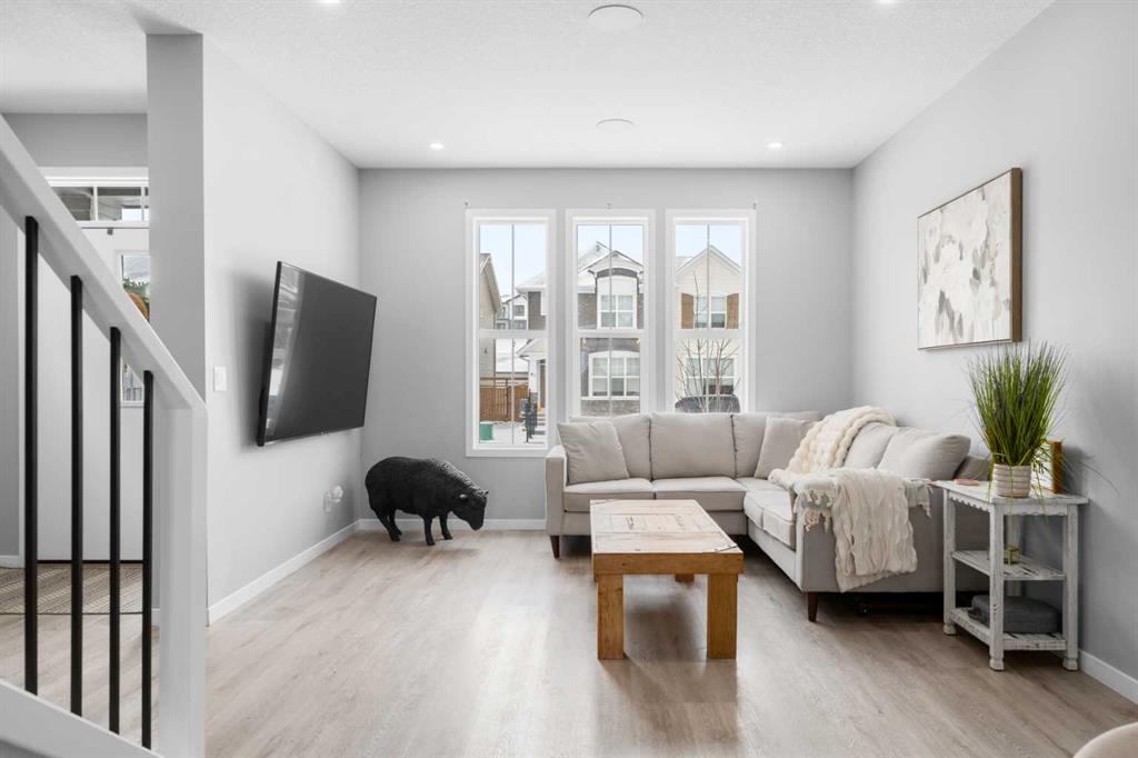 Picture for 92 Wolf Gate 