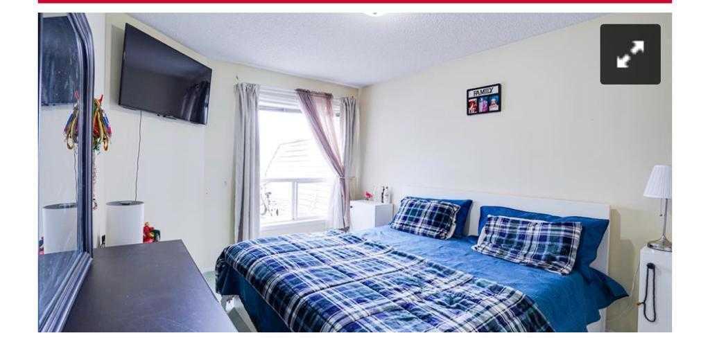 Picture for 74 Tararidge Circle NE