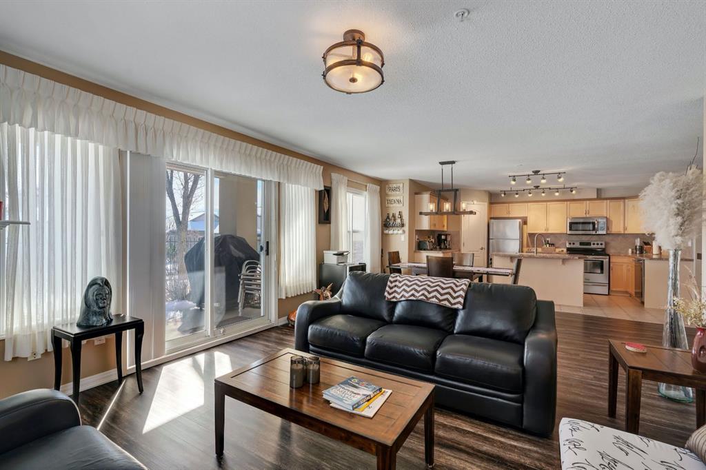 Picture for 2117, 303 Arbour Crest Drive NW