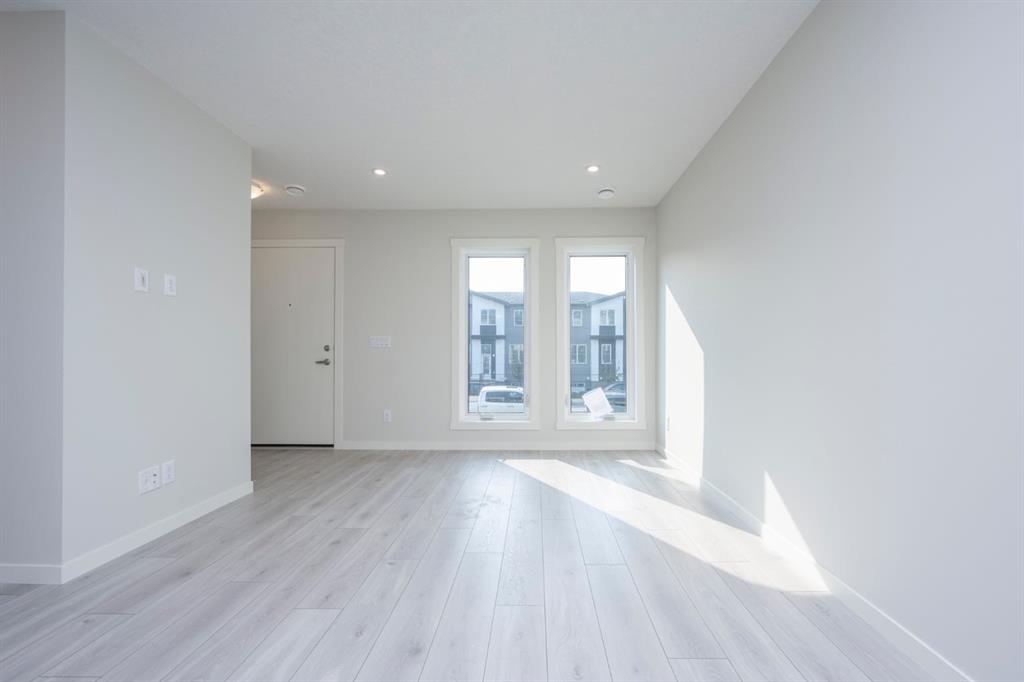 Picture for 412 Seton Circle SE