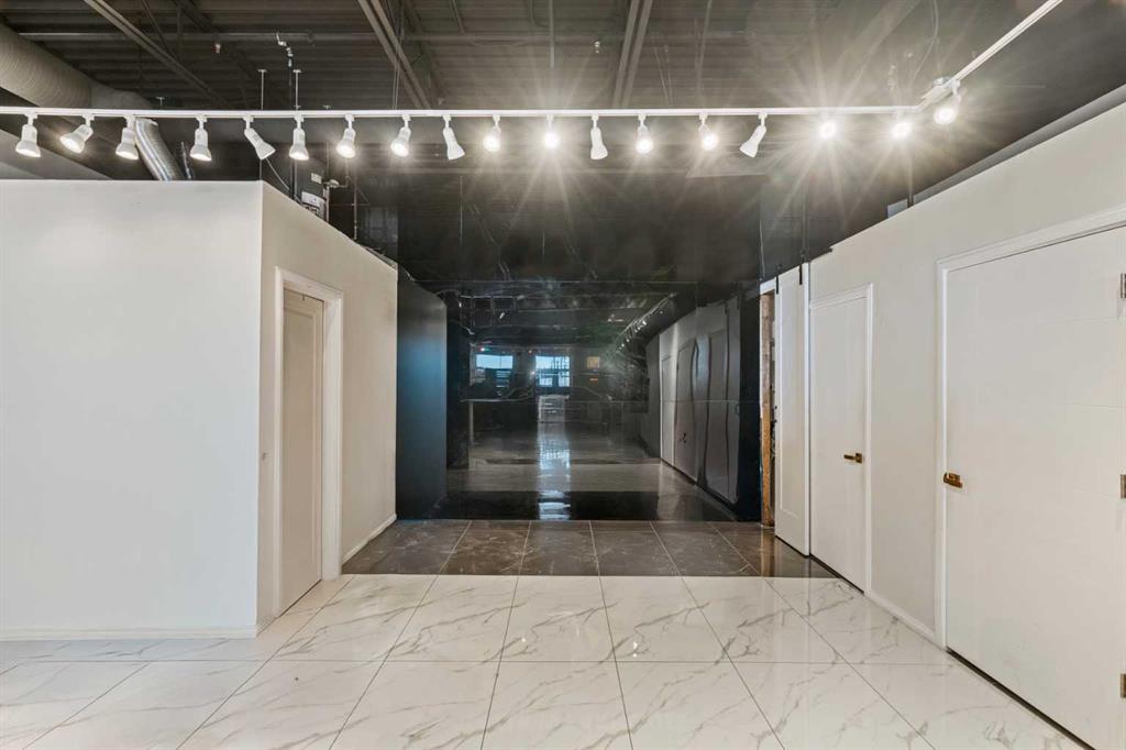 Picture for 53, 3131 27 Street NE