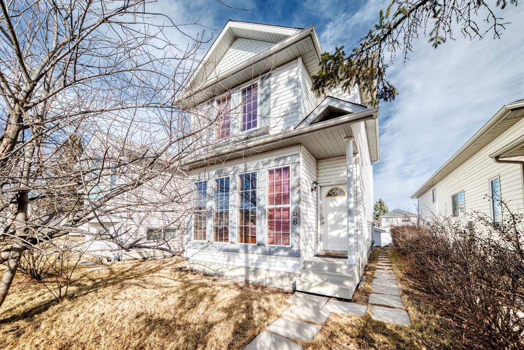 Picture for 68 Laguna Close NE