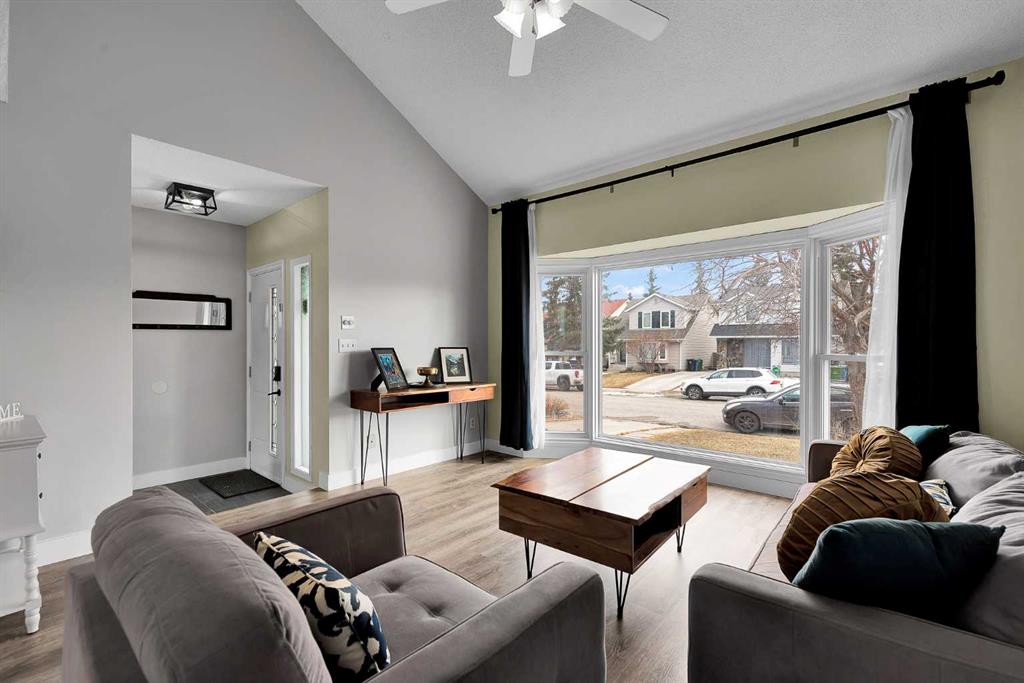 Picture for 44 Strathclair Rise SW