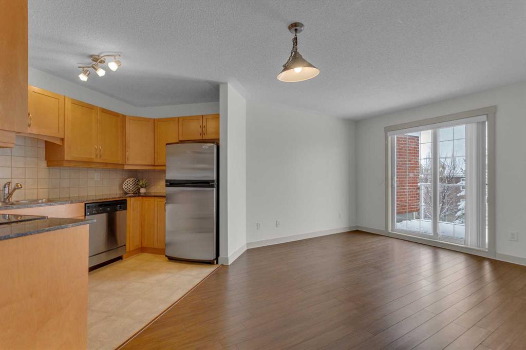 Picture for 321, 2233 34 Avenue SW