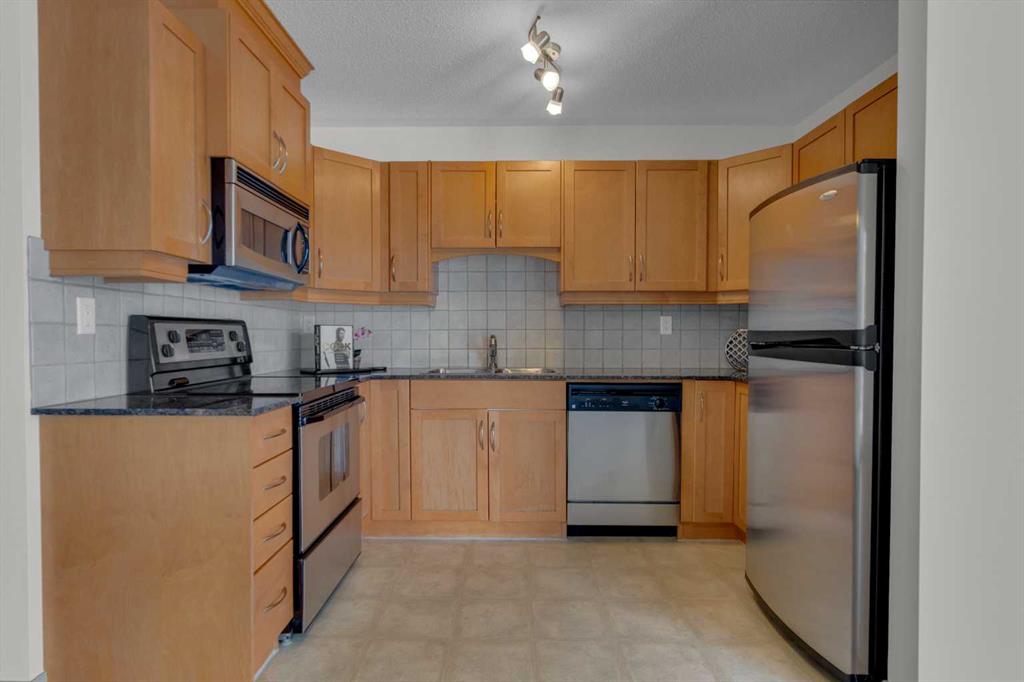 Picture for 321, 2233 34 Avenue SW