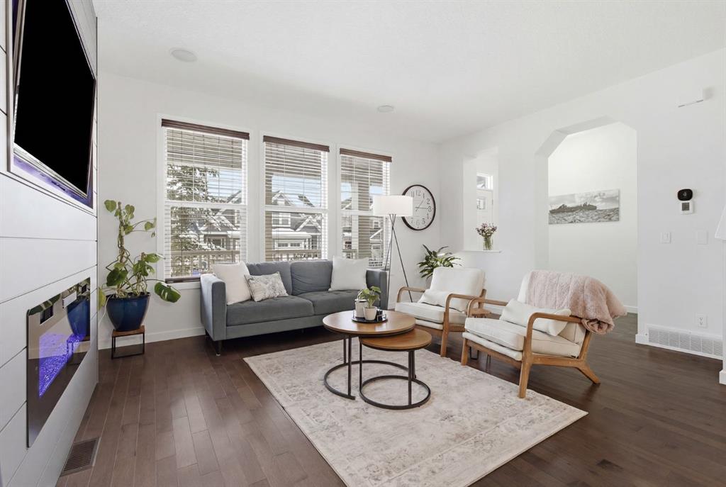 Picture for 773 River Heights Crescent 