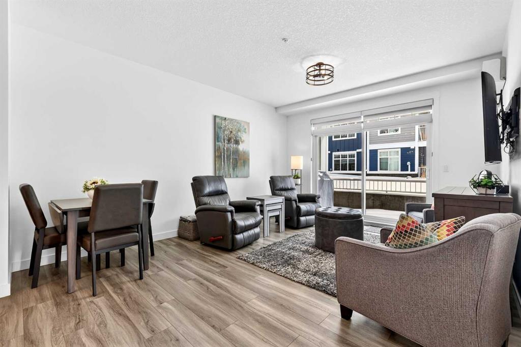 Picture for 122, 400 Auburn Meadows Common SE