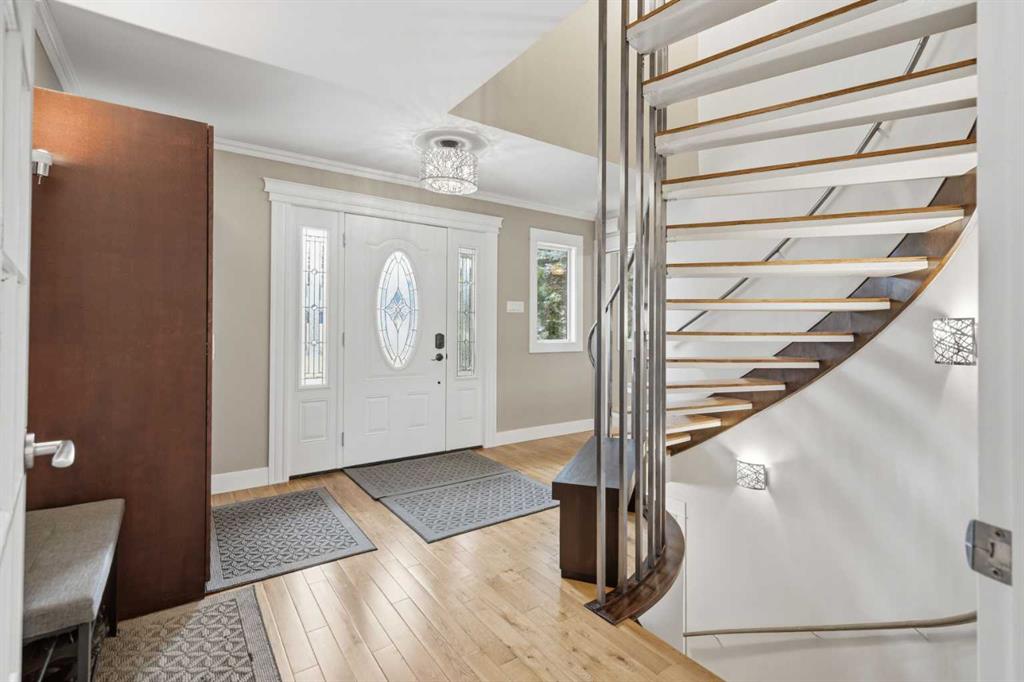 Picture for 3308 Lakeside Crescent SW