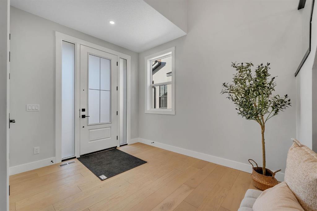 Picture for 28 Spring Creek Point SW