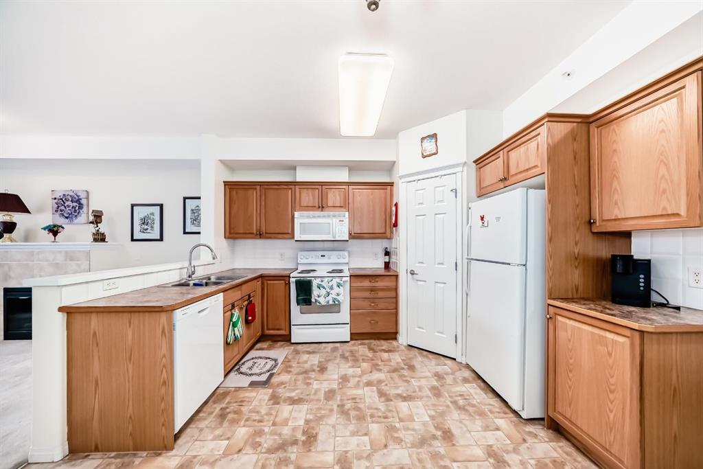Picture for 446, 15 Everstone Drive SW