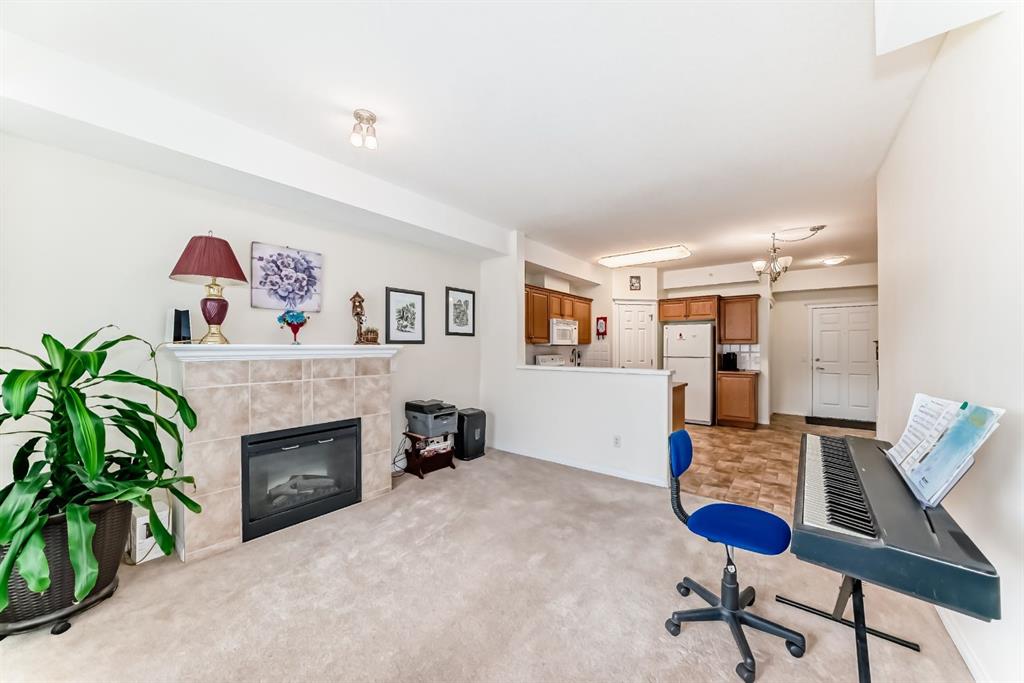 Picture for 446, 15 Everstone Drive SW