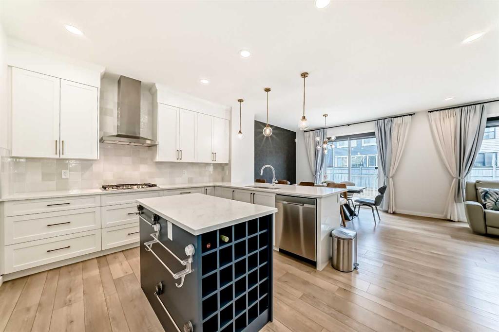 Picture for 164 Magnolia Terrace SE
