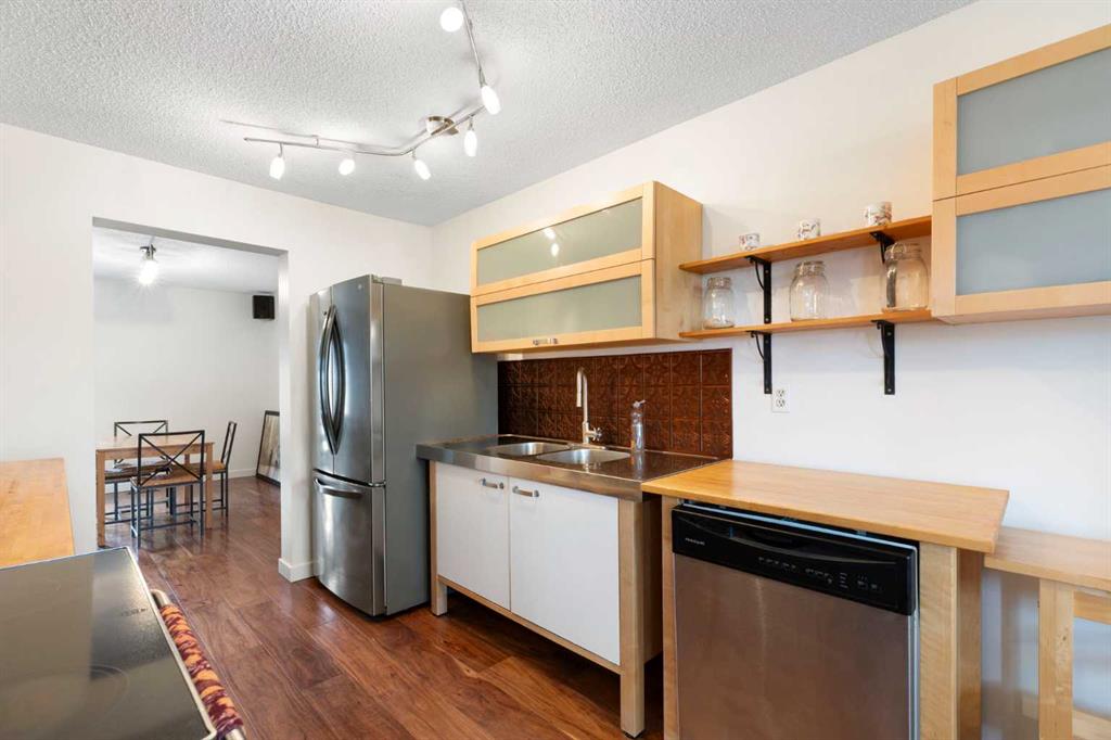 Picture for 84 Abingdon Crescent NE