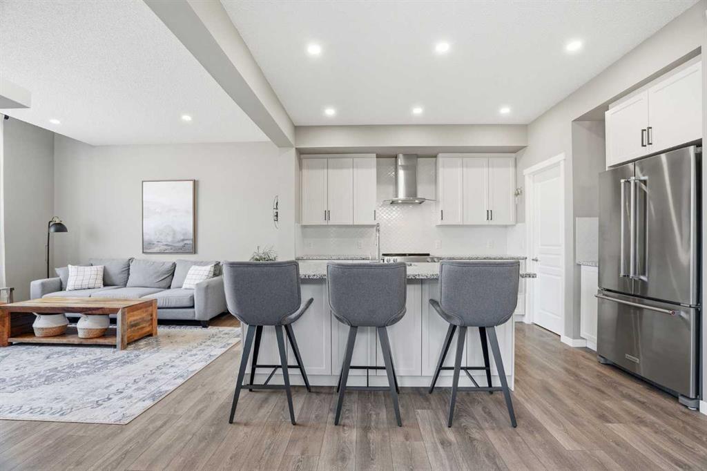Picture for 393 Masters Avenue SE