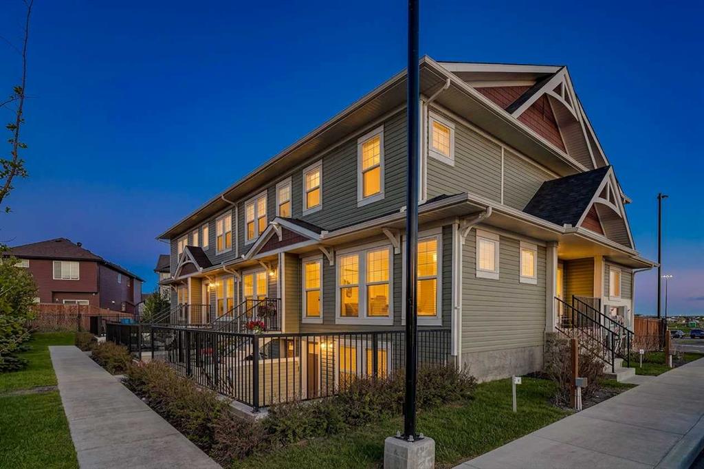 Picture for 1910, 7451 Falconridge Boulevard NE