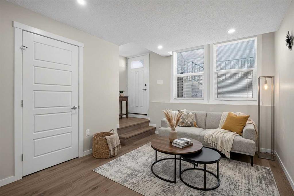Picture for 1910, 7451 Falconridge Boulevard NE