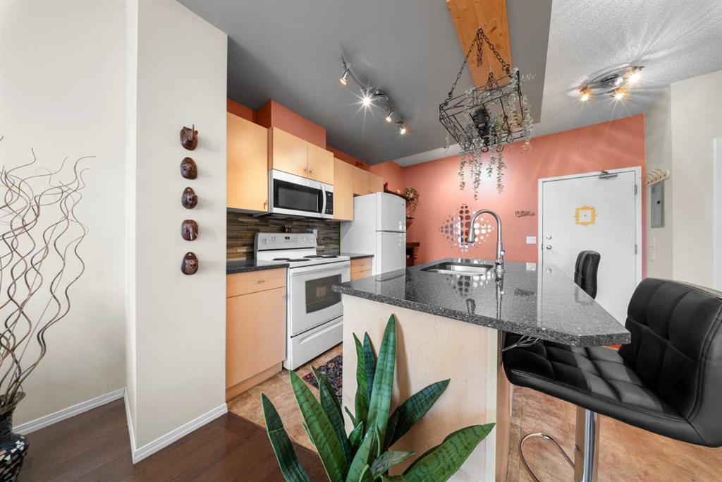 Picture for 3206, 73 Erin Woods Court SE