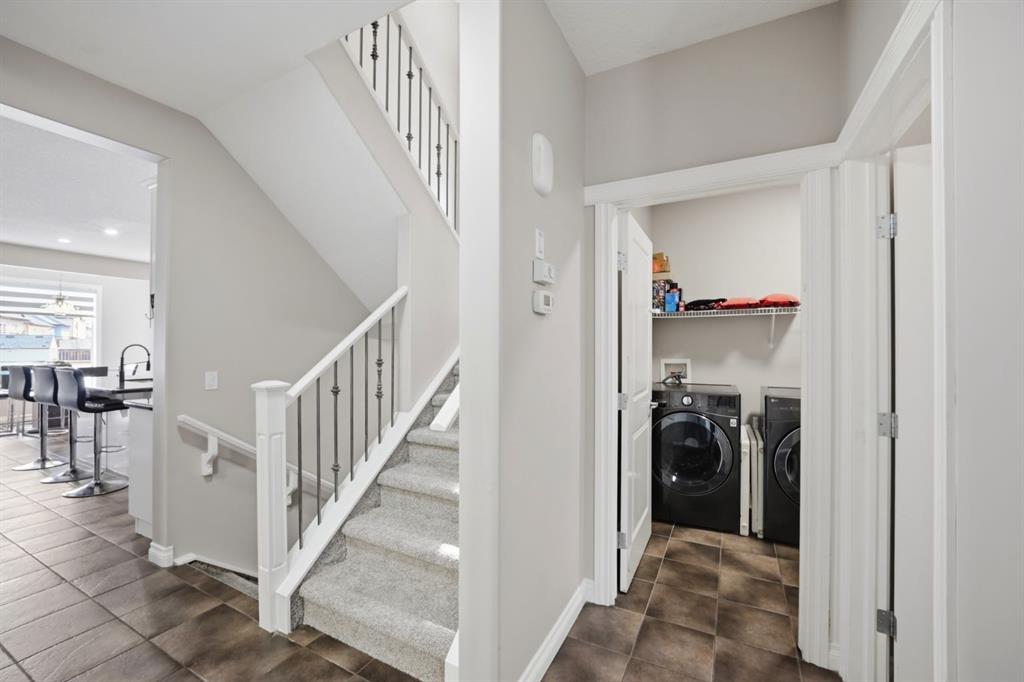 Picture for 591 Taralake Way NE