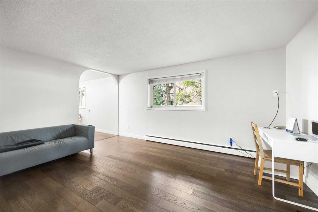 Picture for 101, 3103 Blakiston Drive NW