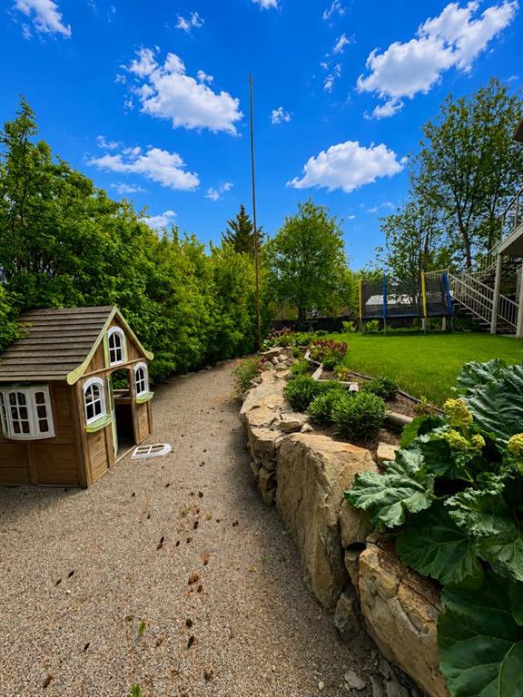 Picture for 131 Edgebrook Circle NW