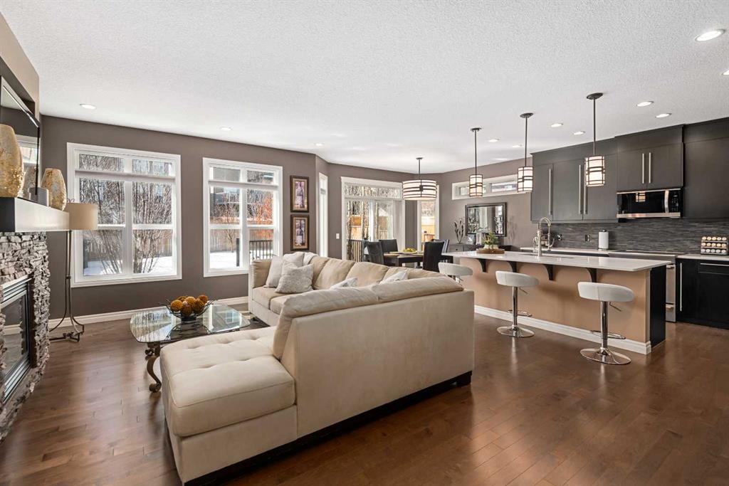 Picture for 323 Nolan Hill Boulevard NW
