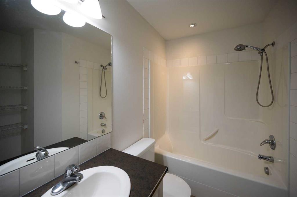 Picture for 310, 1000 Applevillage Court SE https://www.cirrealty.ca/reb/creb/65/A2262965_20.jpg