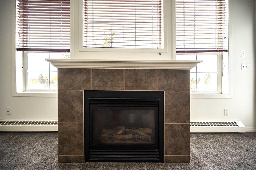 Picture for 310, 1000 Applevillage Court SE https://www.cirrealty.ca/reb/creb/65/A2262965_9.jpg