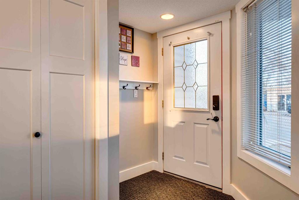 Picture for 125 3 Avenue NE