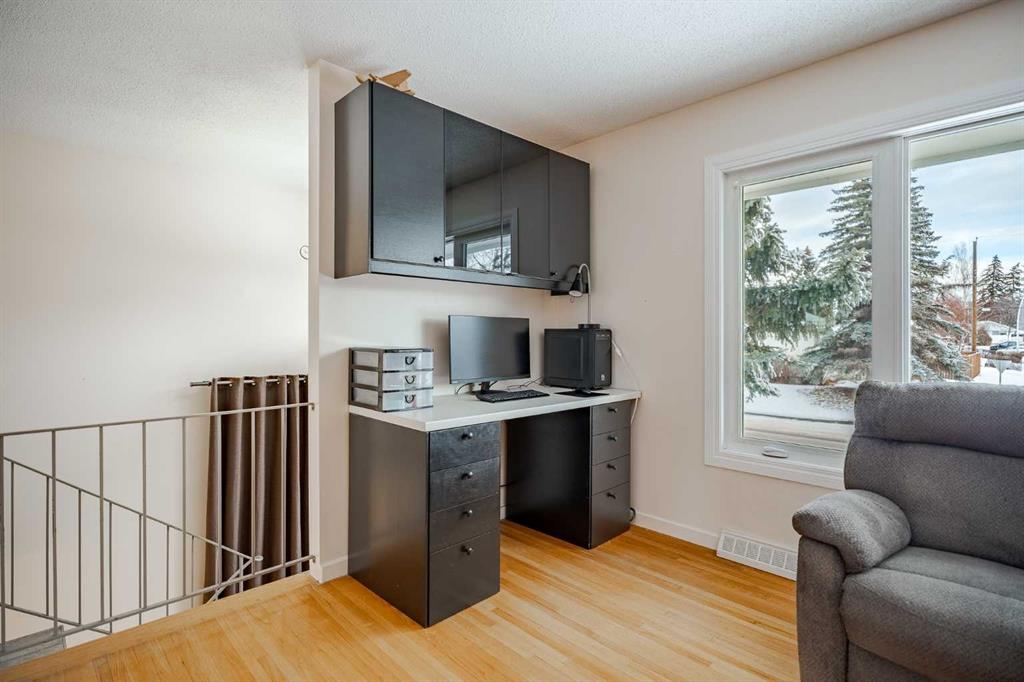 Picture for 3335 Boulton Road NW