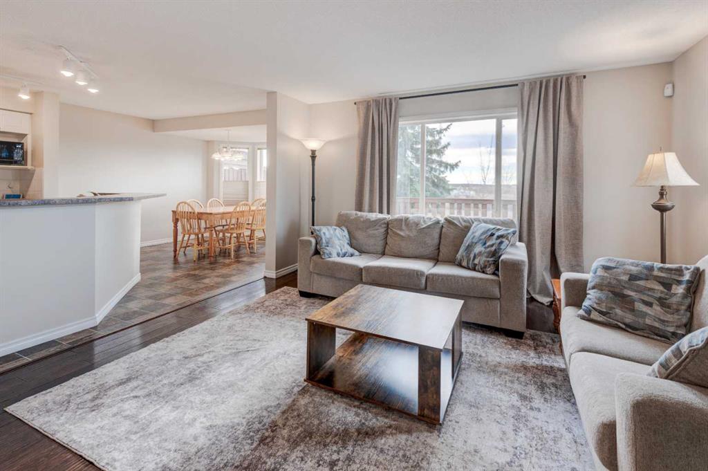 Picture for 45 Cougarstone Place SW