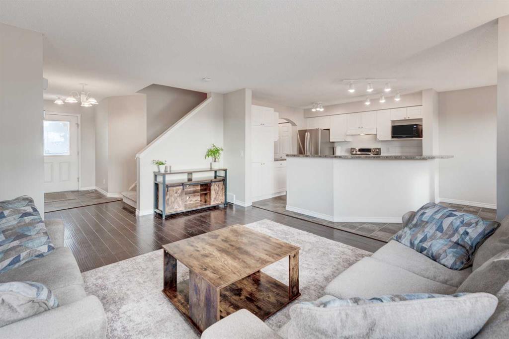 Picture for 45 Cougarstone Place SW