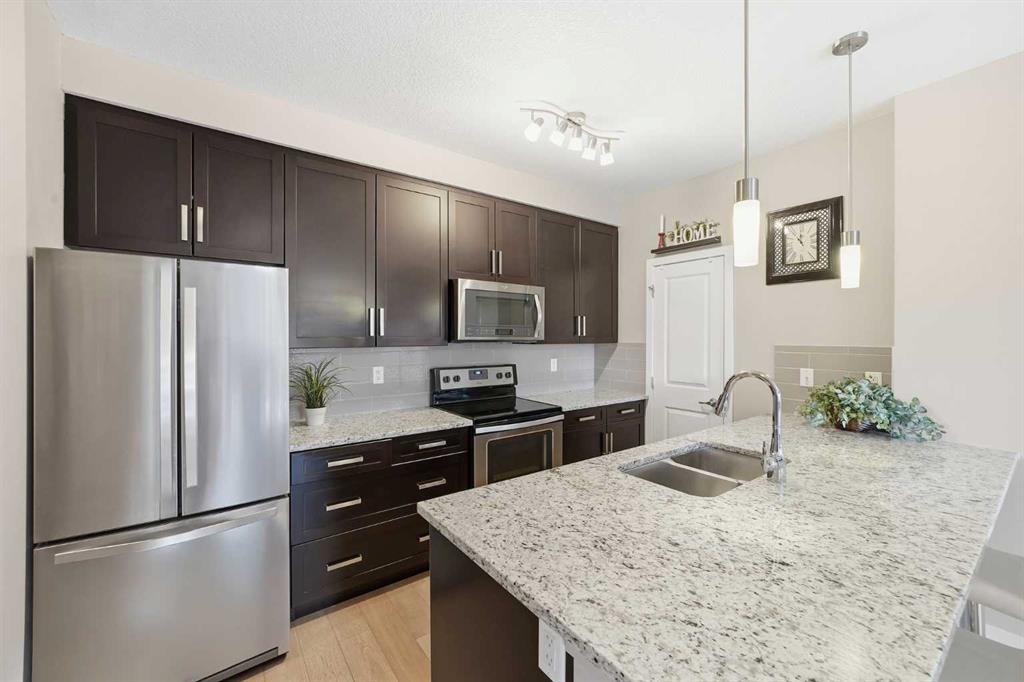 Picture for 107, 200 Cranfield Common SE