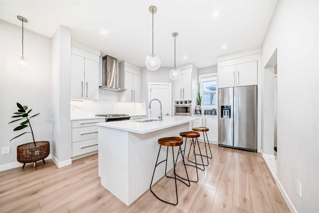 Picture for 896 WEST LAKEVIEW Drive 