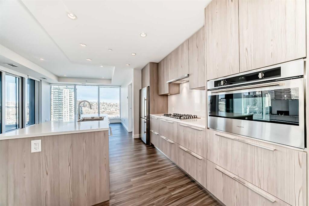 Picture for 802, 530 3 Street SE