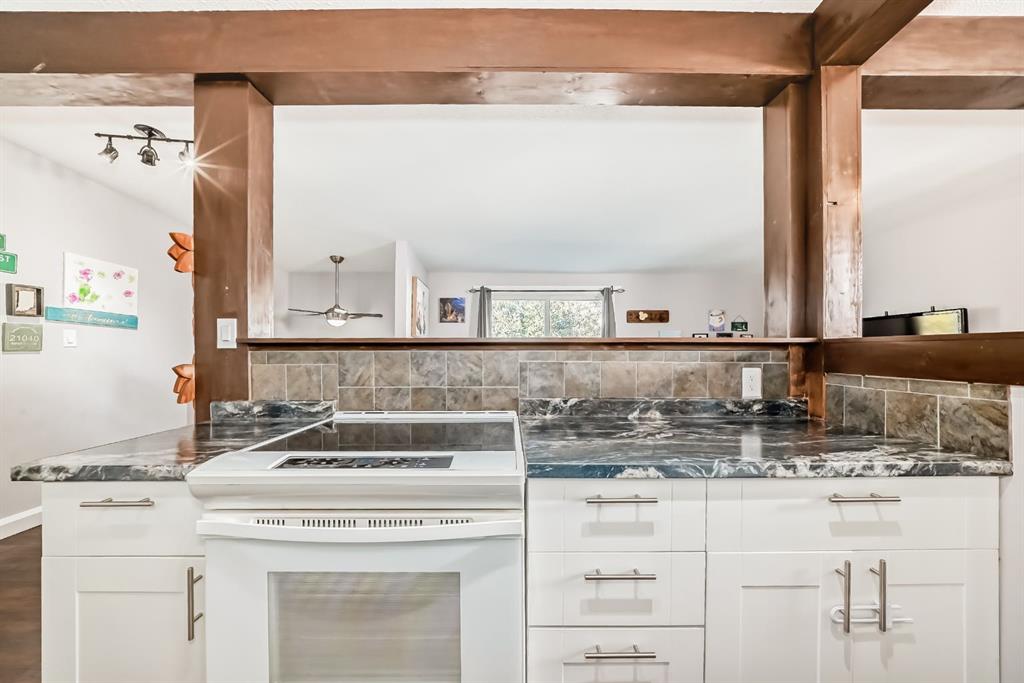 Picture for 724D Raynard Crescent SE