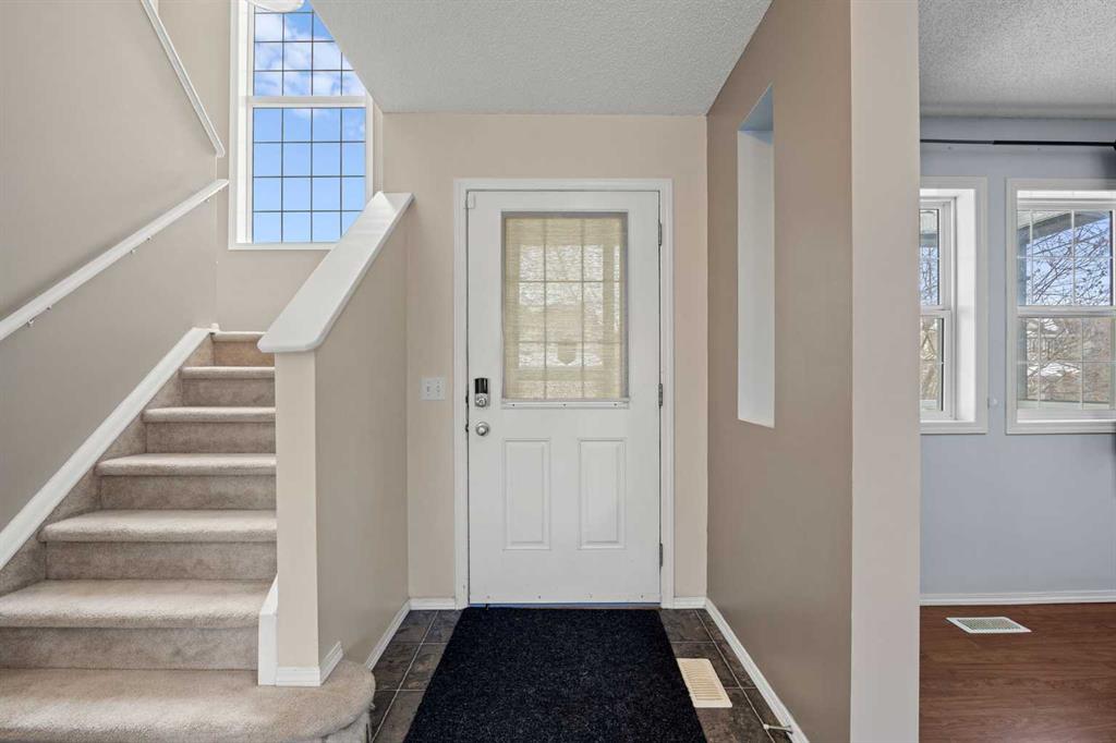 Picture for 69 Everglen Way SW