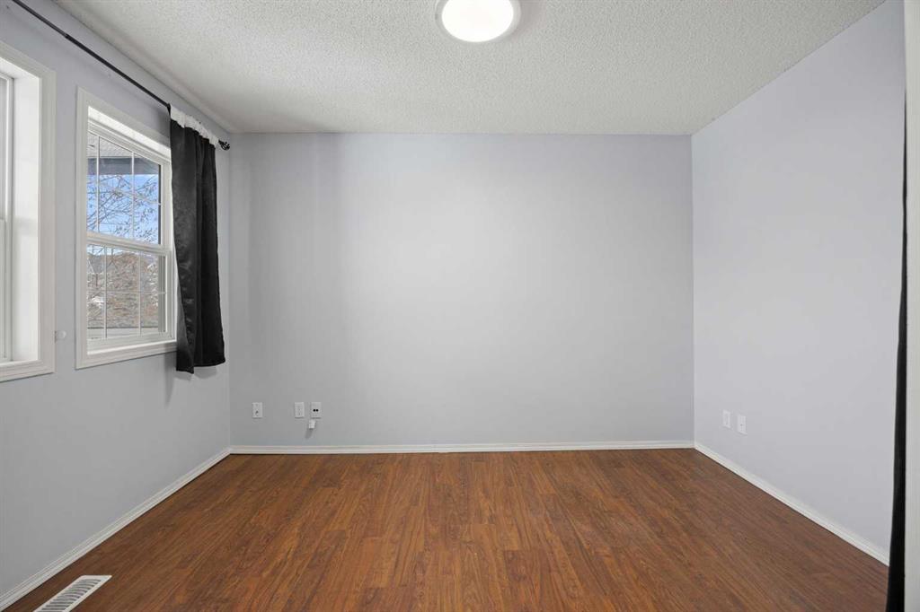 Picture for 69 Everglen Way SW