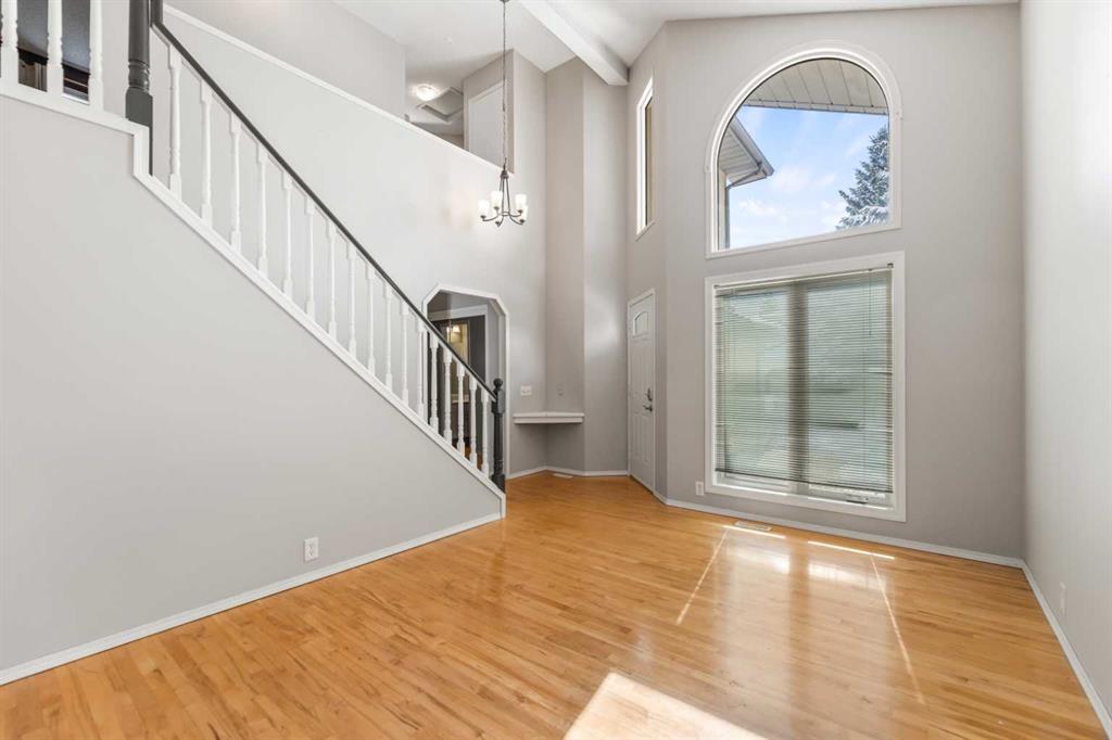 Picture for 9 Mckenzie Place SE