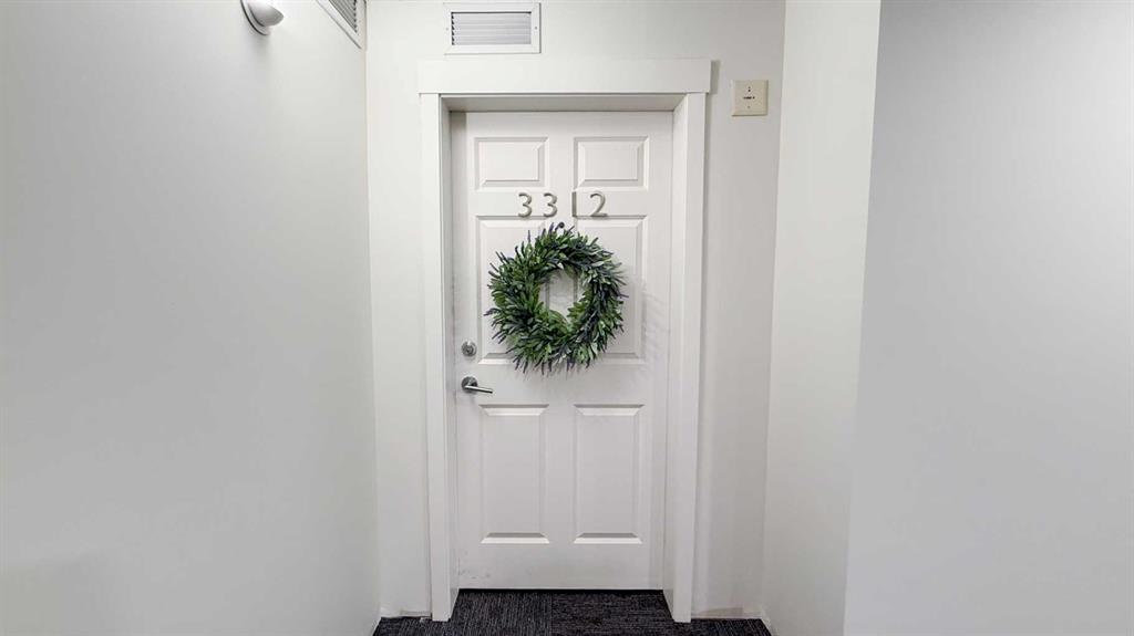 Picture for 3312, 279 Copperpond Common SE