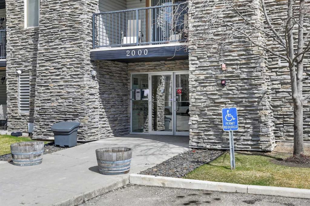 Picture for 2329, 8 Bridlecrest Drive SW