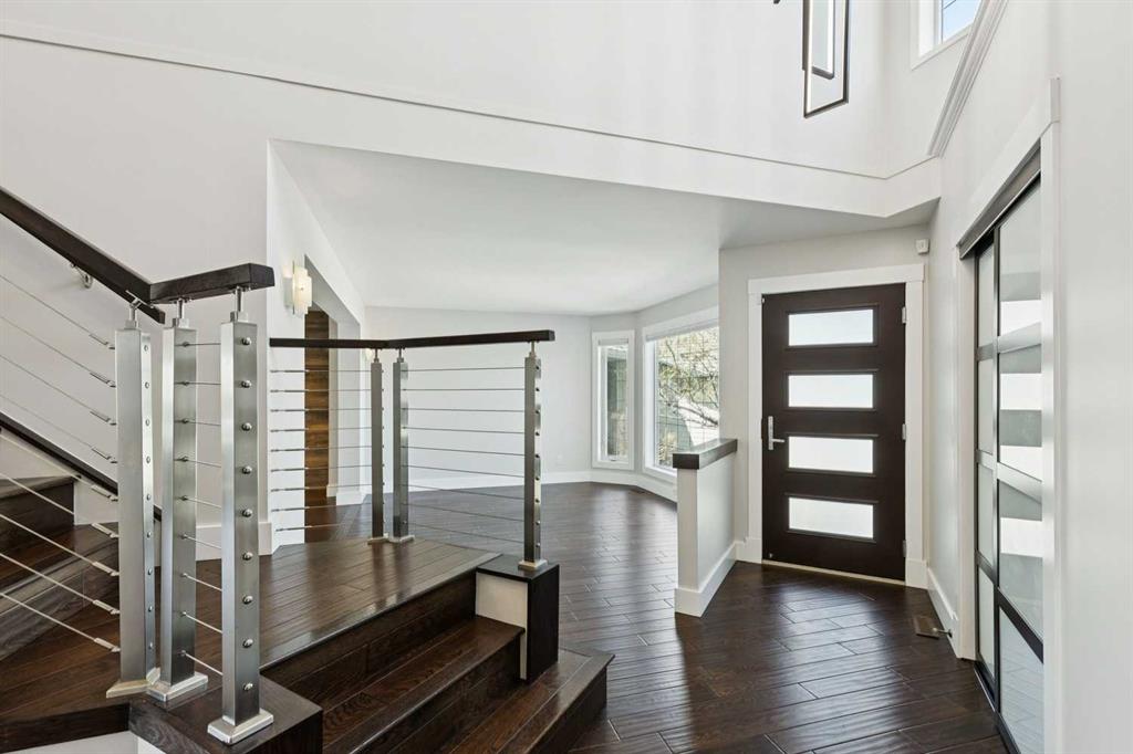 Picture for 15 Springbank View SW