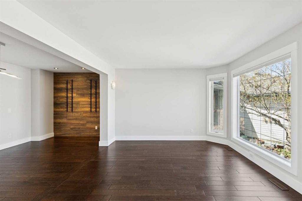 Picture for 15 Springbank View SW