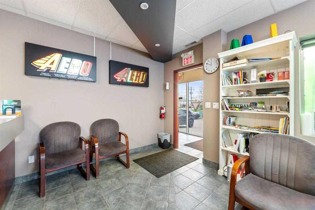 Picture for 4852 50 Avenue NE