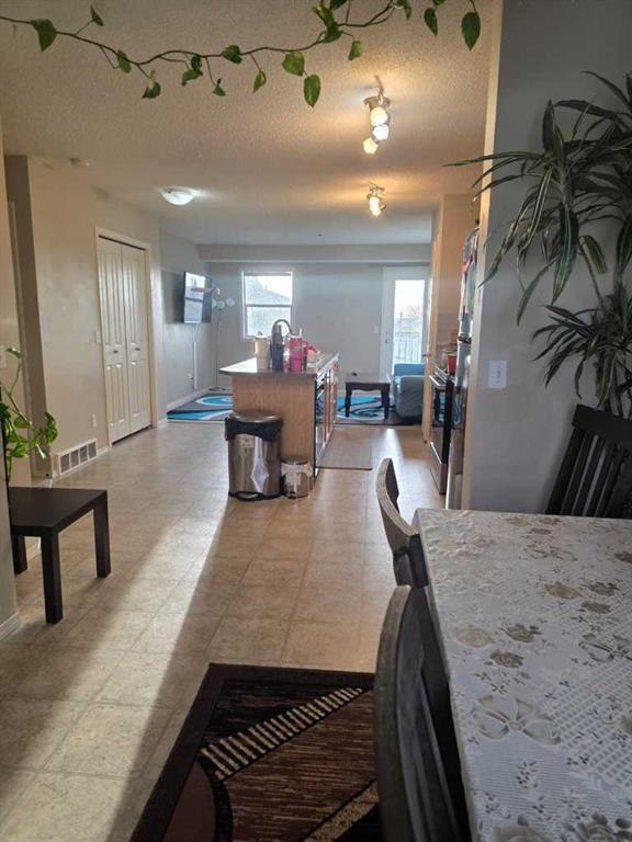 Picture for 270 Saddlebrook Point NE