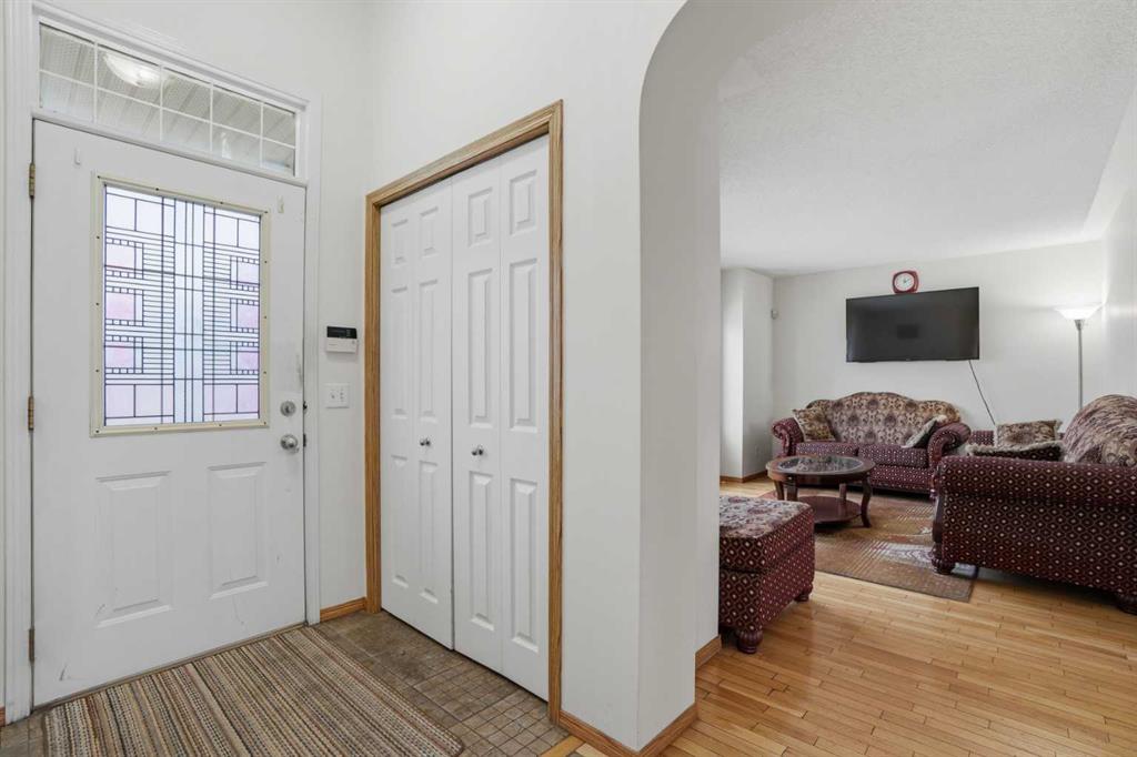 Picture for 7816 Martha's Haven Park NE