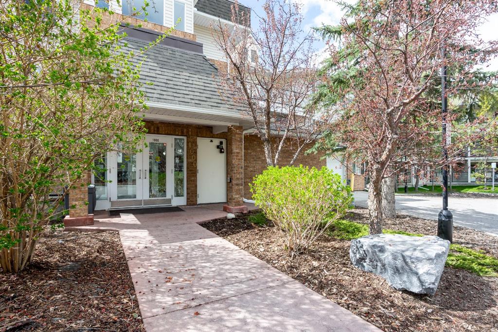 Picture for 1205, 950 Arbour Lake Road NW